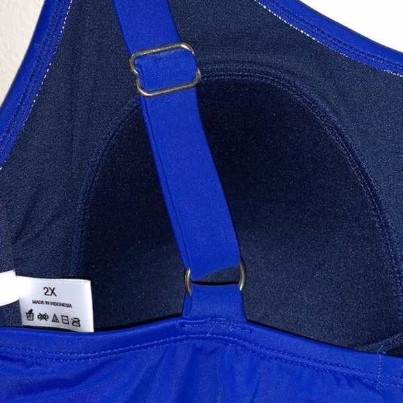 Plus Size Swimsuit Top - Picture 6 of 8